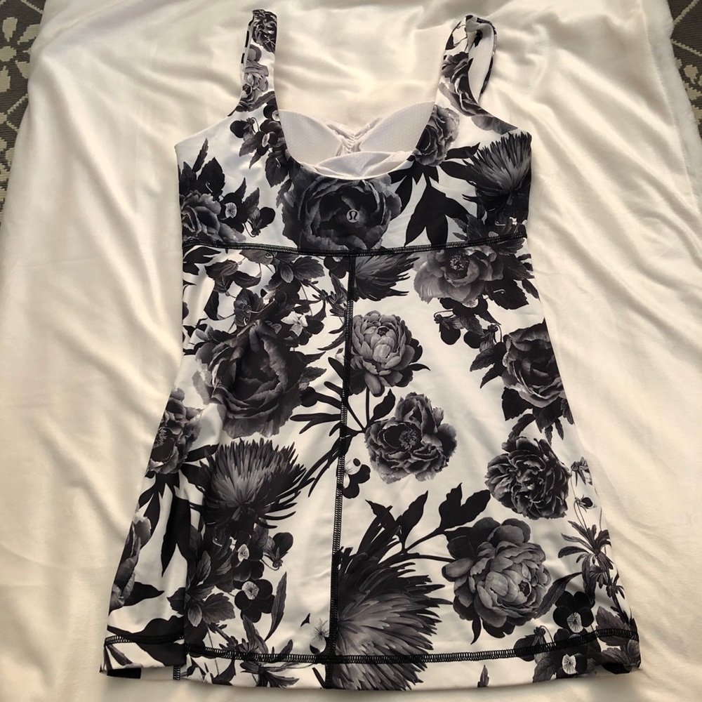 Lululemon Roses Tank Top - Picture 3 of 4